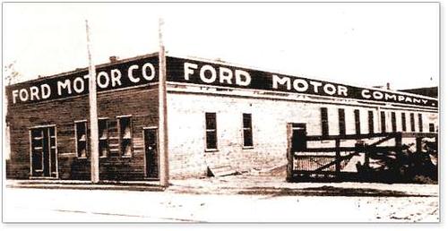 Henry Starts the Ford Motor Company