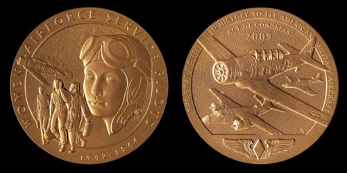 Surviving WASP pilots receive the Congressional Gold Medal
